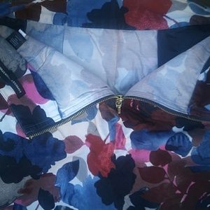 Skirt with art of flowers